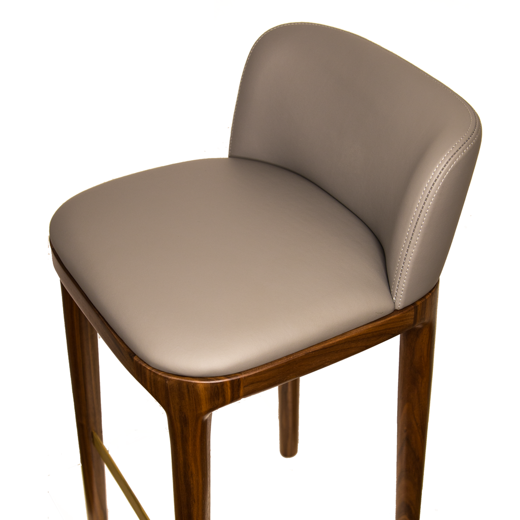 B112 Stool with Backrest / OIP Walnut Leather